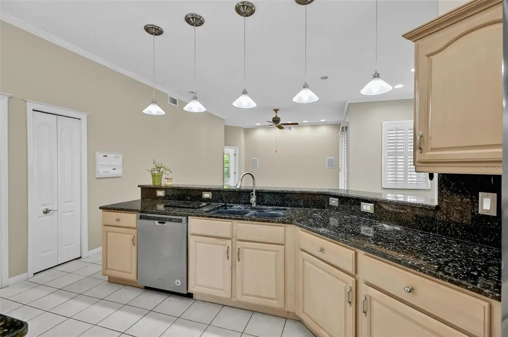 20 Woodford Lane Palm Coast FL 32164
