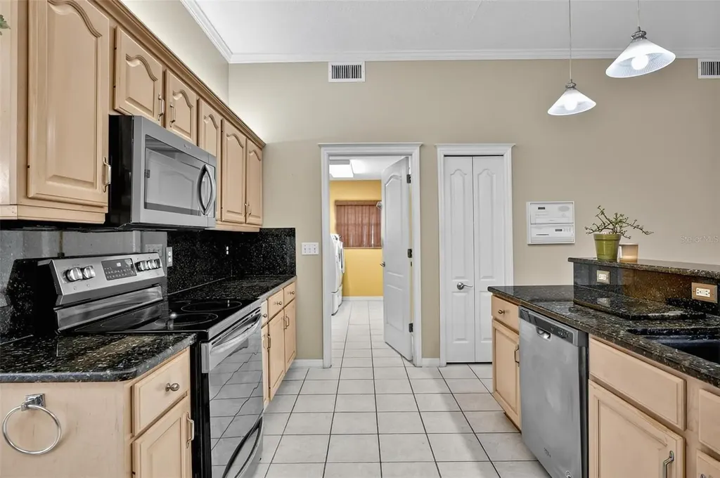20 Woodford Lane Palm Coast FL 32164