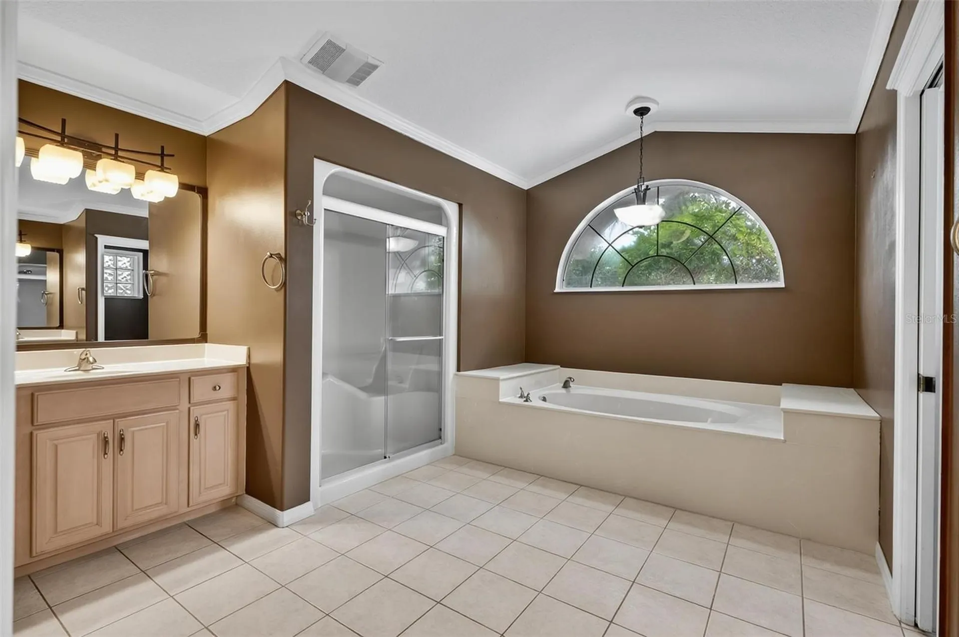 20 Woodford Lane Palm Coast FL 32164