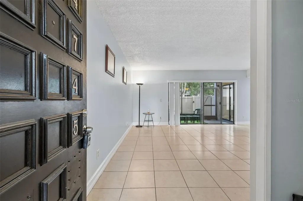 4745 Puritan Circle Tampa FL 33617