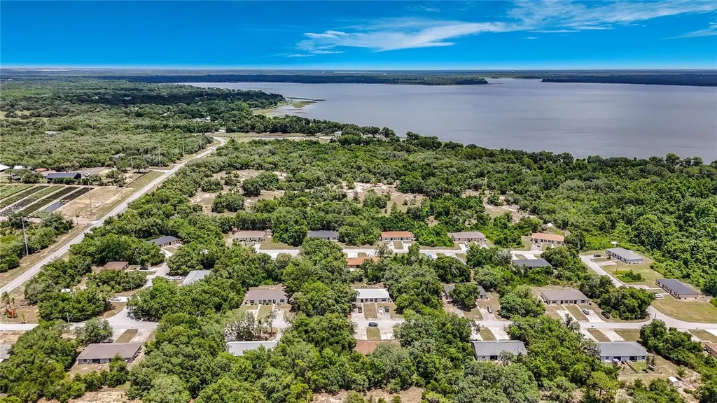 3228 Courtney Drive Lake Wales FL 33898