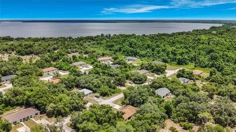 3228 Courtney Drive Lake Wales FL 33898