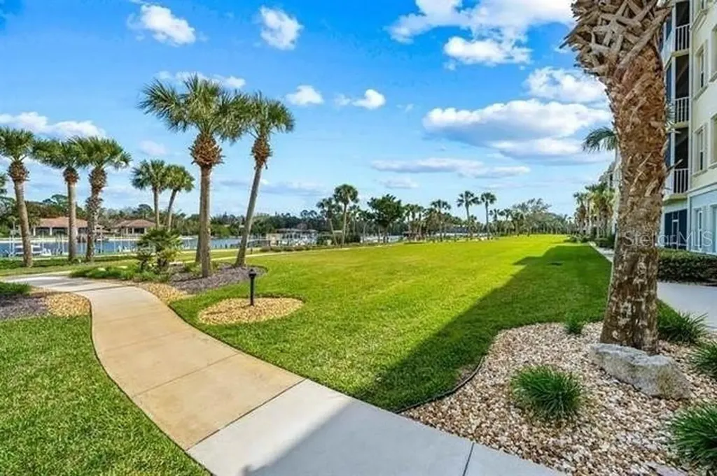 700 Canopy Walk Lane Palm Coast FL 32137