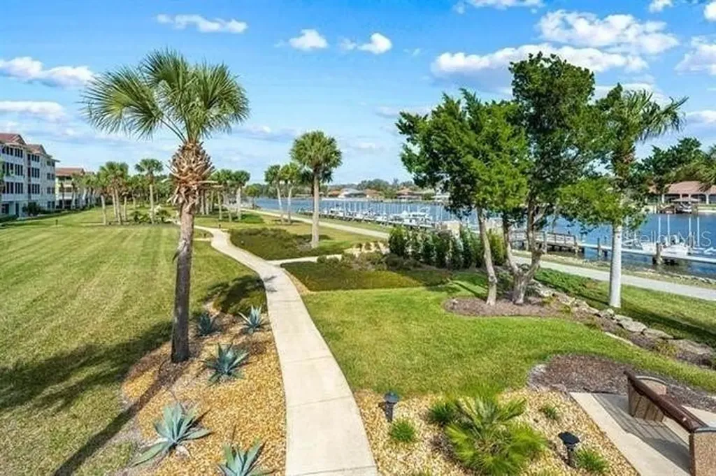 700 Canopy Walk Lane Palm Coast FL 32137