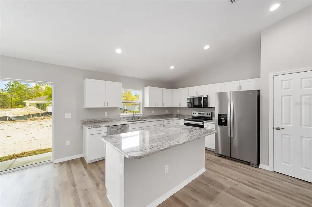 1736 W Hall Place Citrus Springs FL 34434