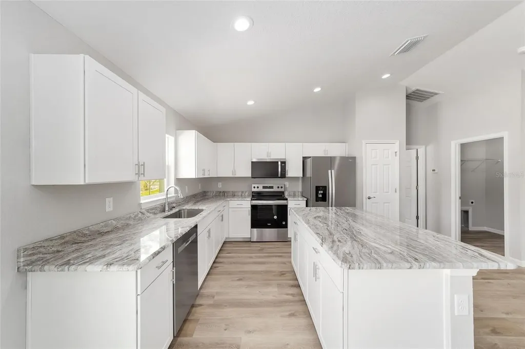 1736 W Hall Place Citrus Springs FL 34434