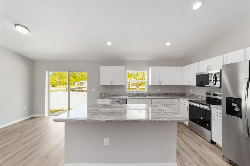 1736 W Hall Place Citrus Springs FL 34434