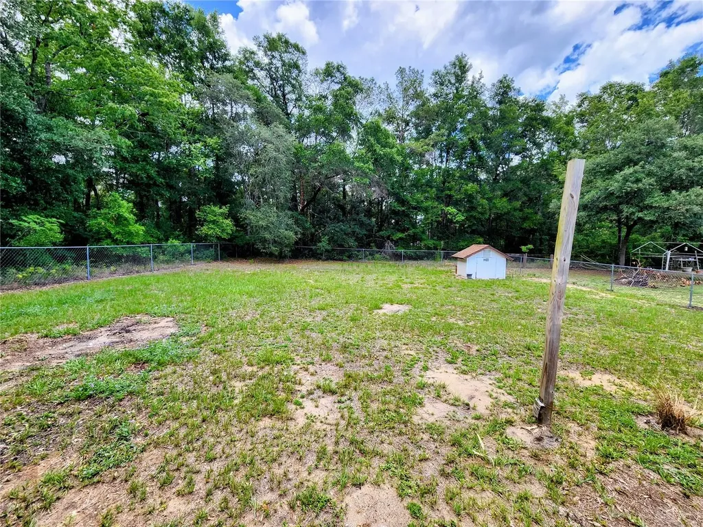 19729 SW Lark Drive Dunnellon FL 34431