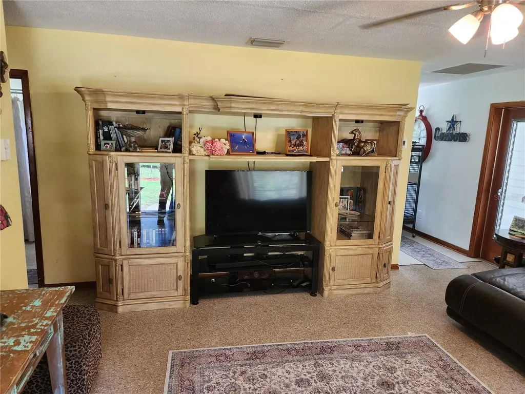 19729 SW Lark Drive Dunnellon FL 34431