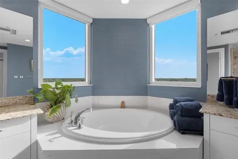 3507 Bayshore Boulevard Tampa FL 33629