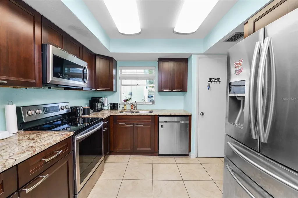 711 Barber Circle Lakeland FL 33803