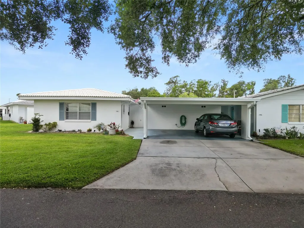 711 Barber Circle Lakeland FL 33803