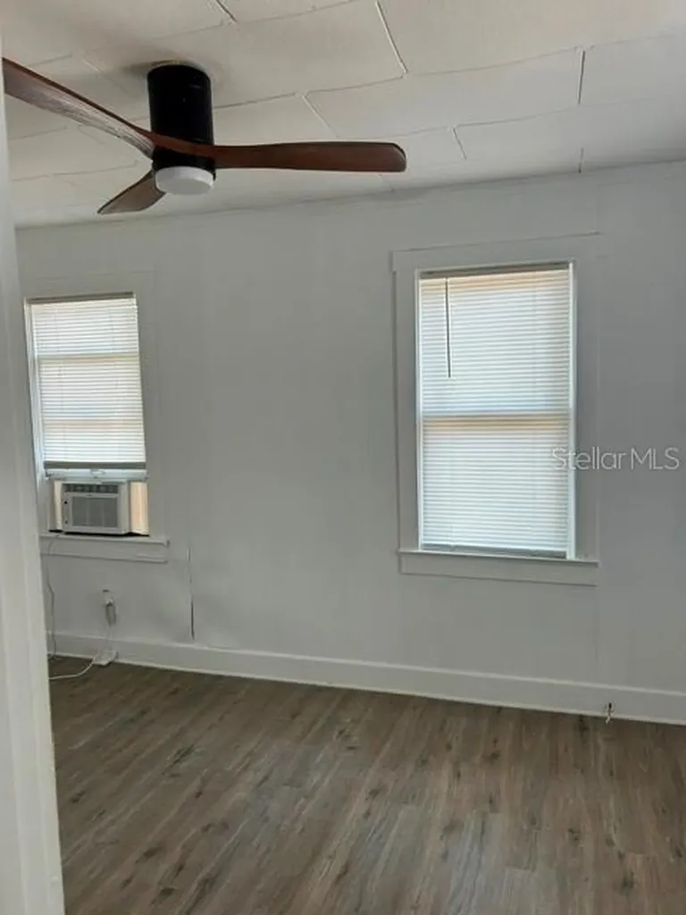 5426 8th Street Zephyrhills FL 33542