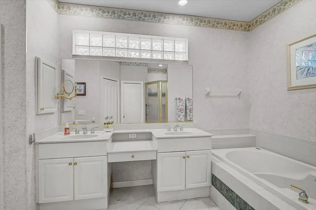 103 Bishops Court Road Osprey FL 34229