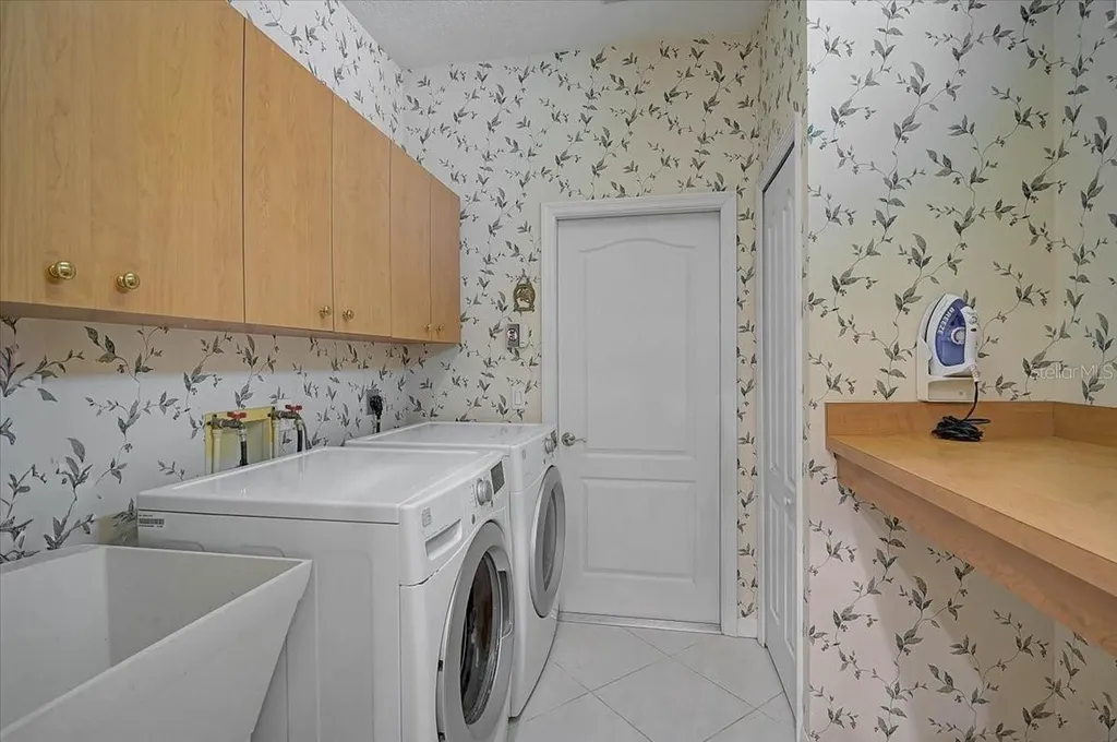 103 Bishops Court Road Osprey FL 34229