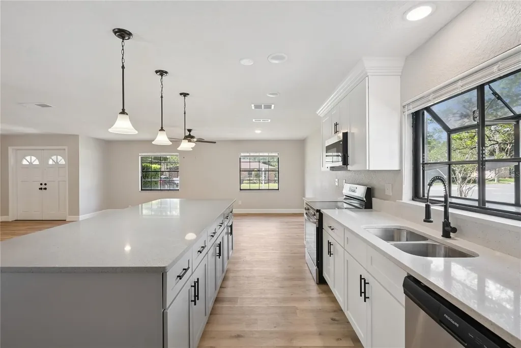 601 E Citrus Street Altamonte Springs FL 32701
