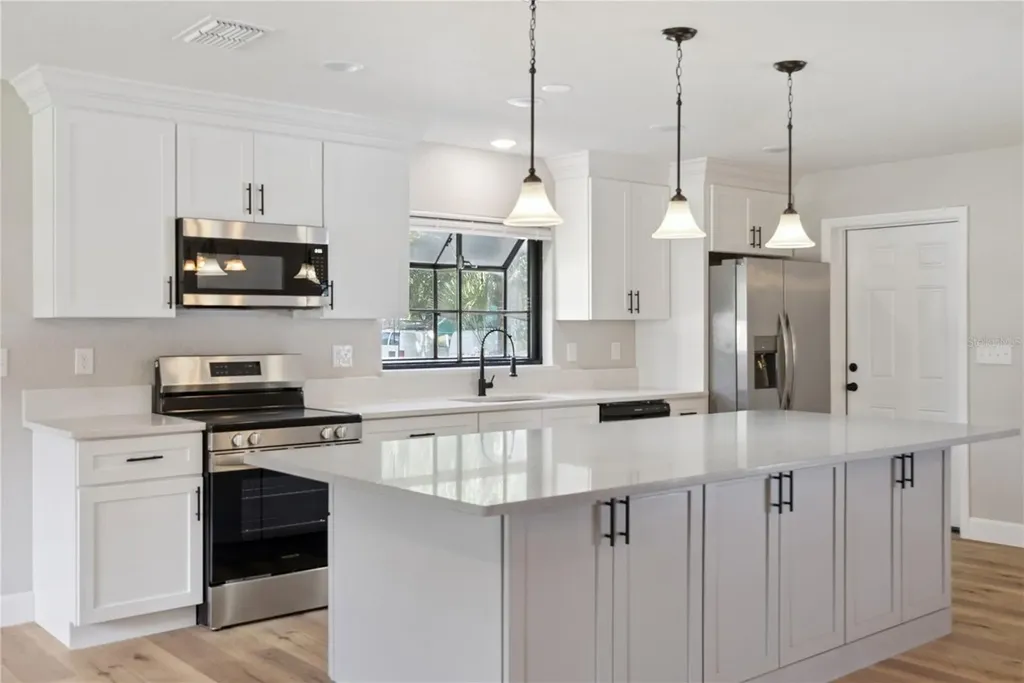 601 E Citrus Street Altamonte Springs FL 32701