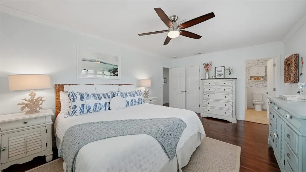 2561 Sunnyside Street Sarasota FL 34239