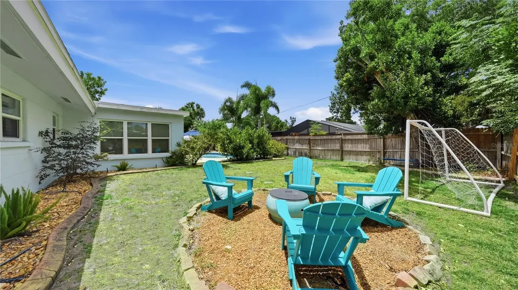 2561 Sunnyside Street Sarasota FL 34239