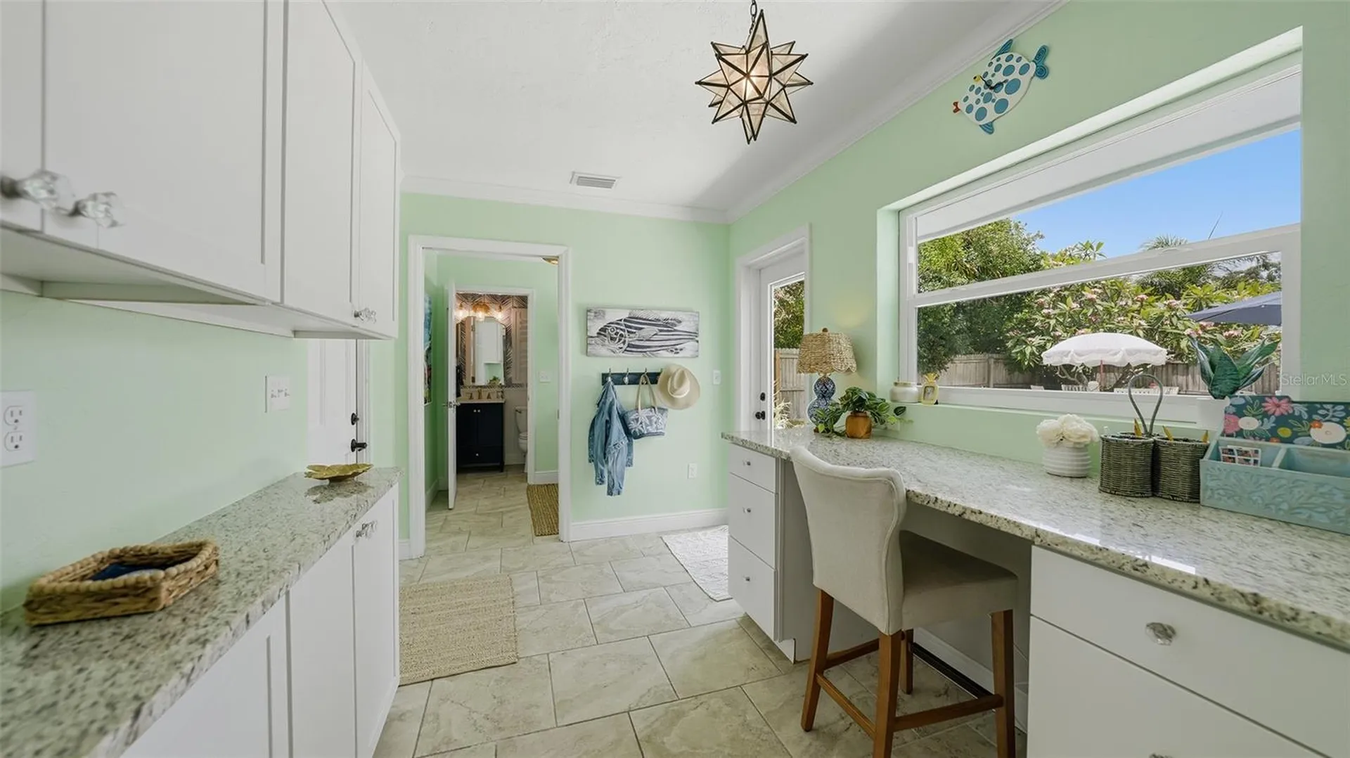 2561 Sunnyside Street Sarasota FL 34239