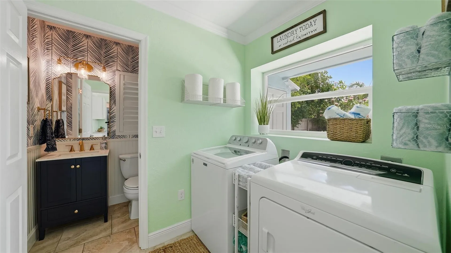 2561 Sunnyside Street Sarasota FL 34239