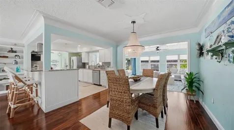 2561 Sunnyside Street Sarasota FL 34239