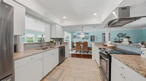 2561 Sunnyside Street Sarasota FL 34239