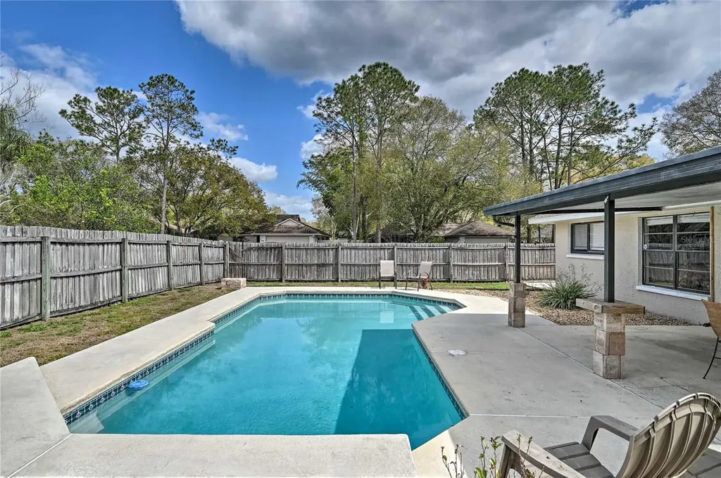 5120 Nashville Drive Tampa FL 33624