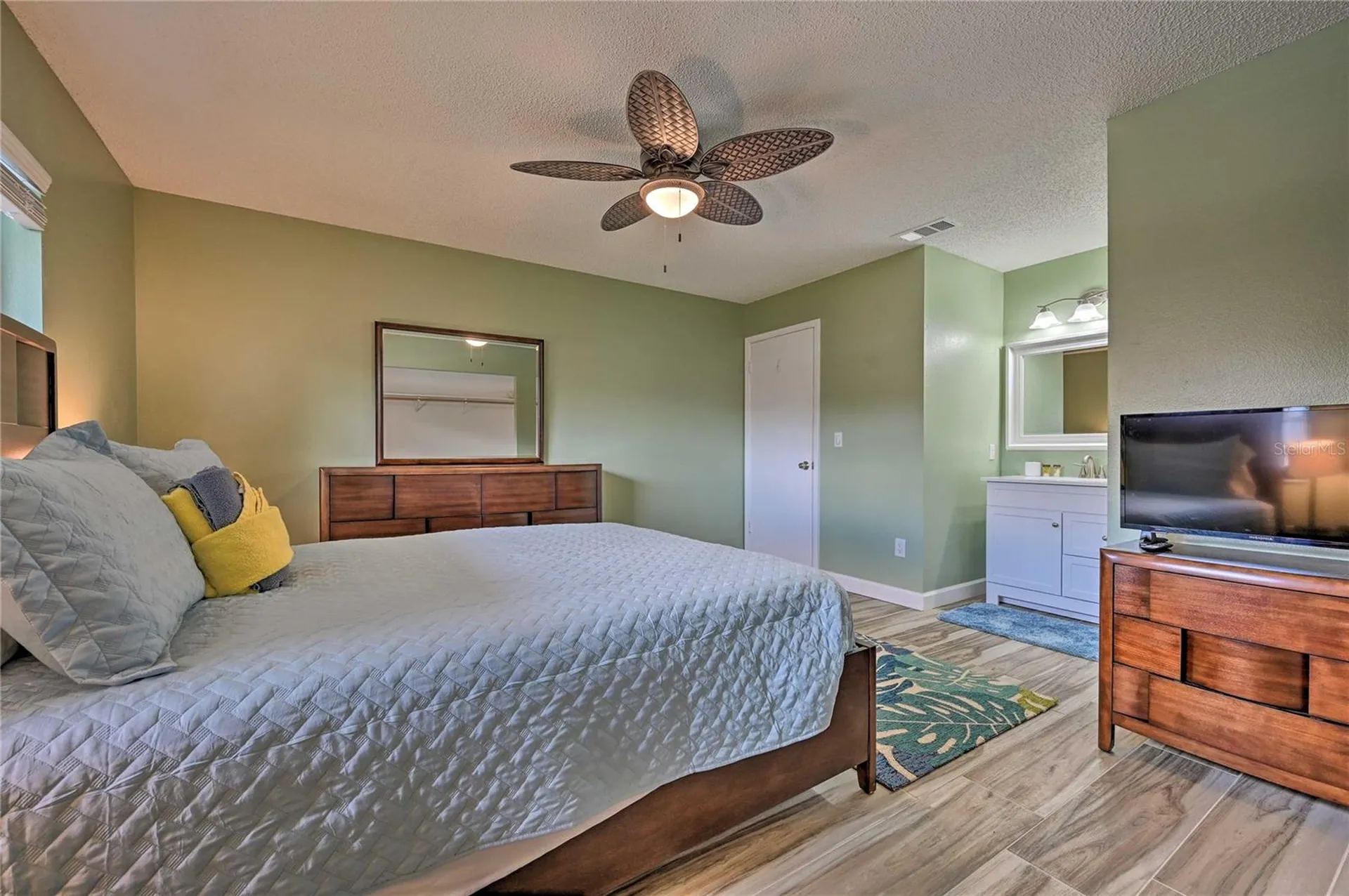 5120 Nashville Drive Tampa FL 33624