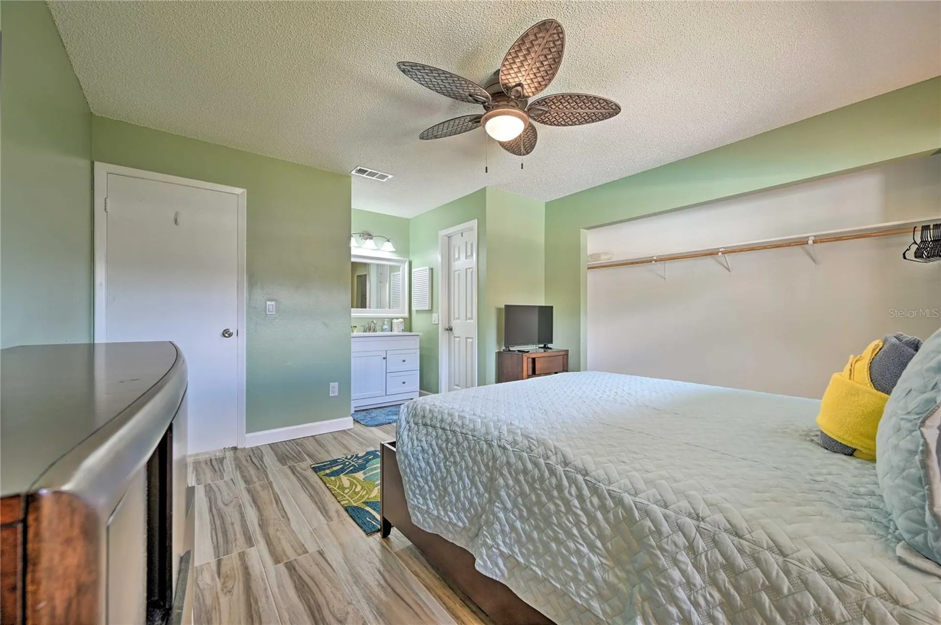 5120 Nashville Drive Tampa FL 33624