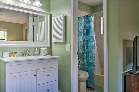 5120 Nashville Drive Tampa FL 33624