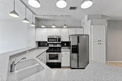 603 Arbor Lake Lane Tampa FL 33602