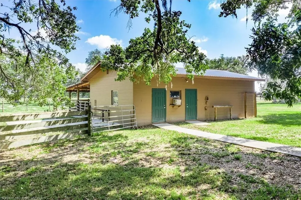 203 Boyer Street Venus FL 33960