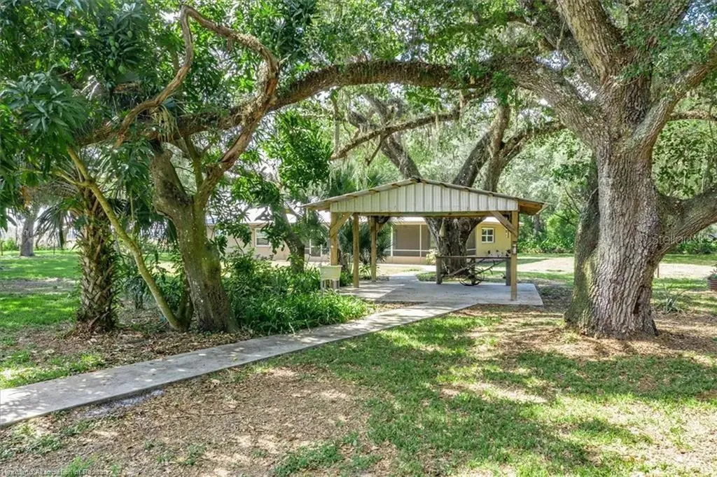 203 Boyer Street Venus FL 33960