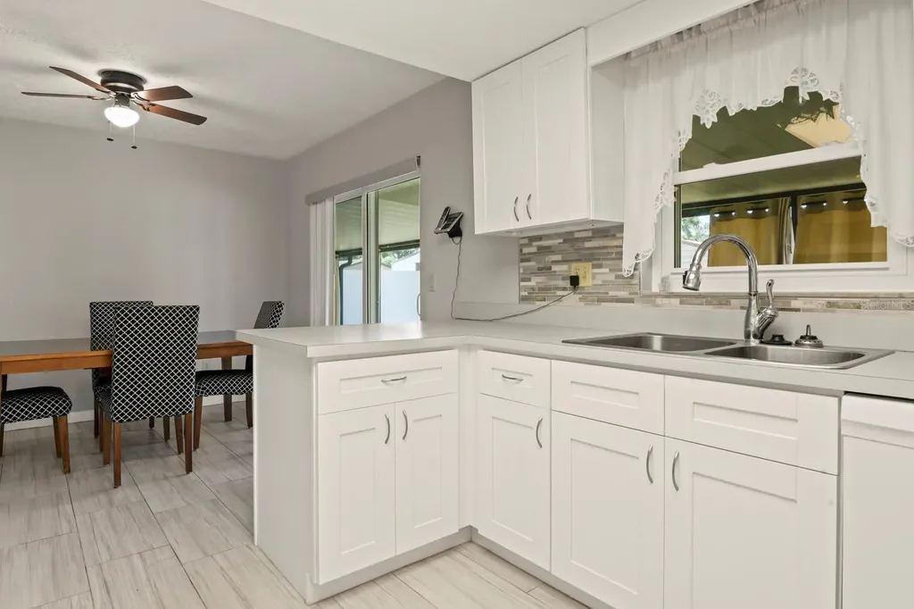 11403 Fillmore Avenue Seffner FL 33584