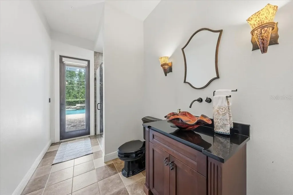 16303 Dunlindale Drive Lithia FL 33547