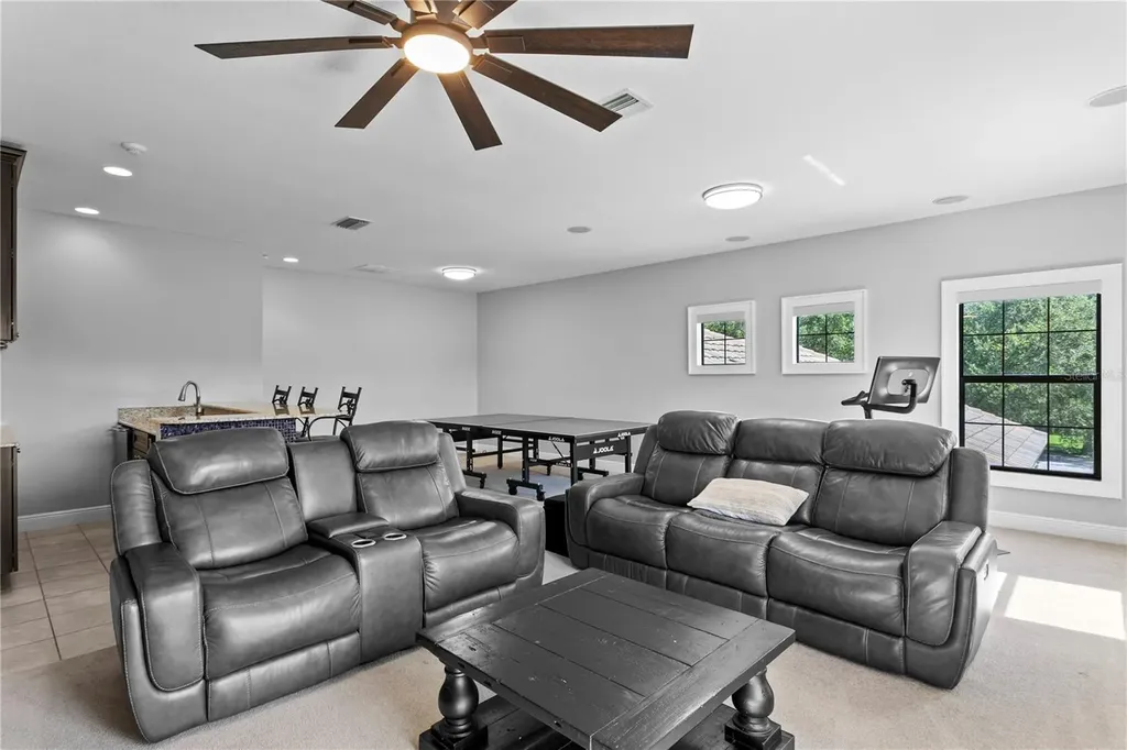 16303 Dunlindale Drive Lithia FL 33547