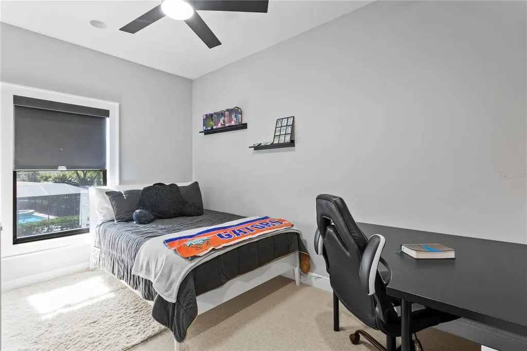 16303 Dunlindale Drive Lithia FL 33547