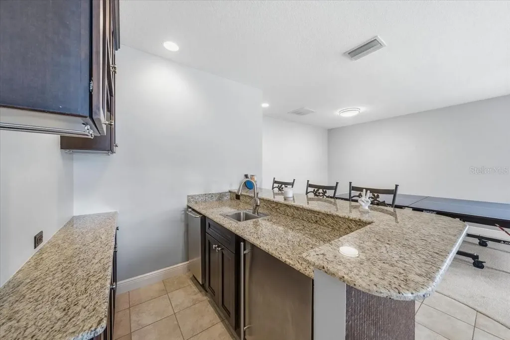 16303 Dunlindale Drive Lithia FL 33547