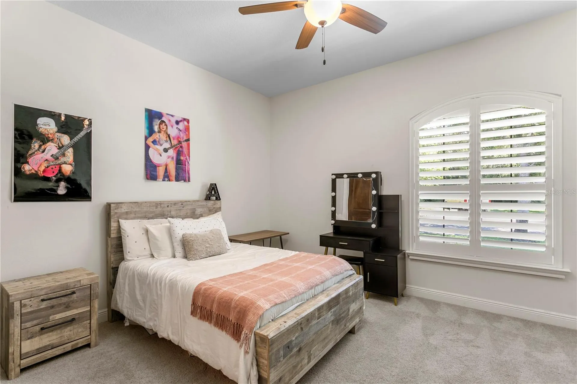 16303 Dunlindale Drive Lithia FL 33547