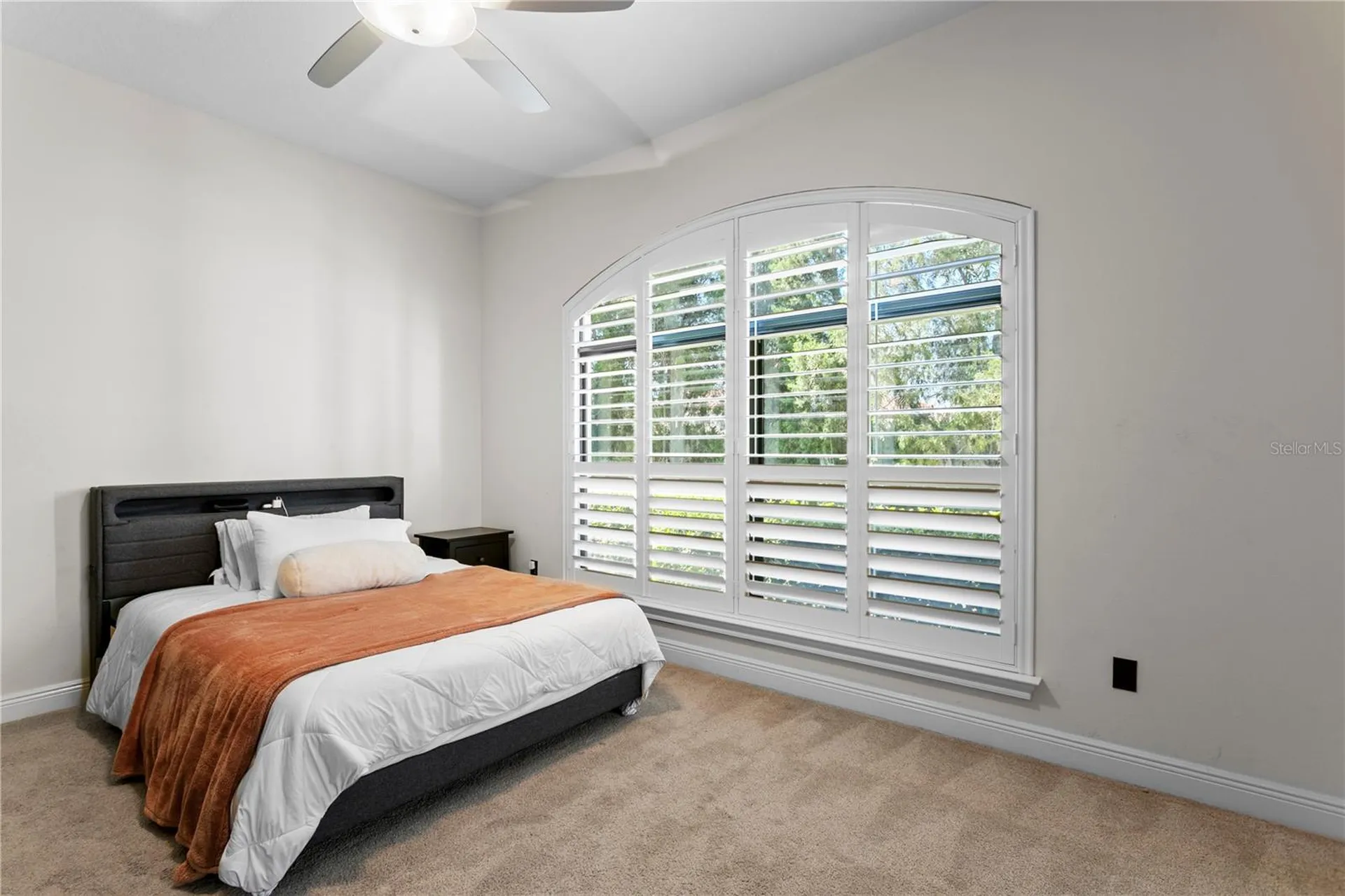 16303 Dunlindale Drive Lithia FL 33547