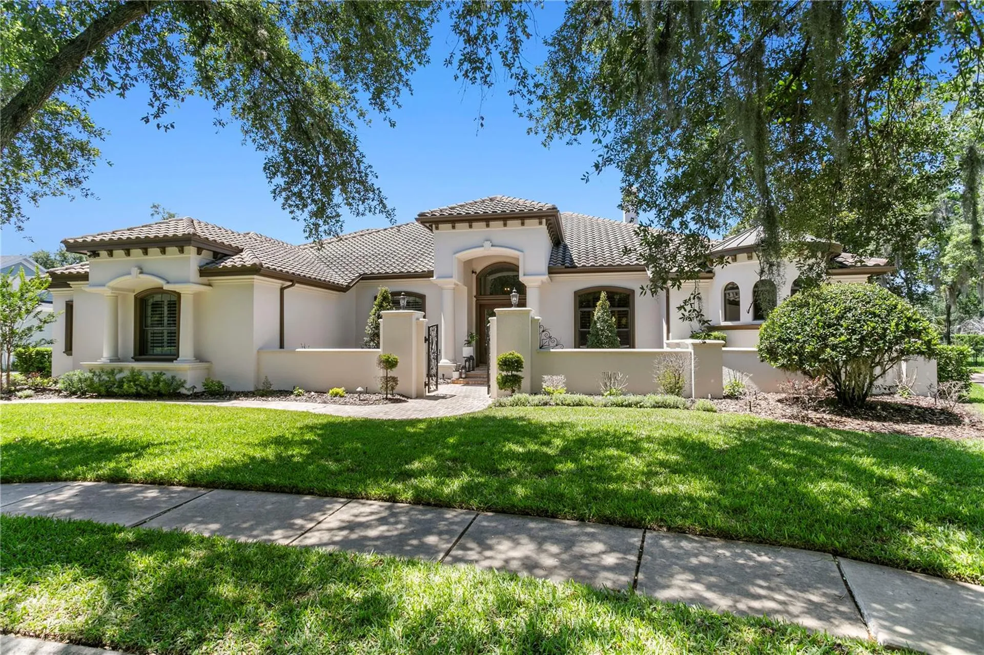 16303 Dunlindale Drive Lithia FL 33547