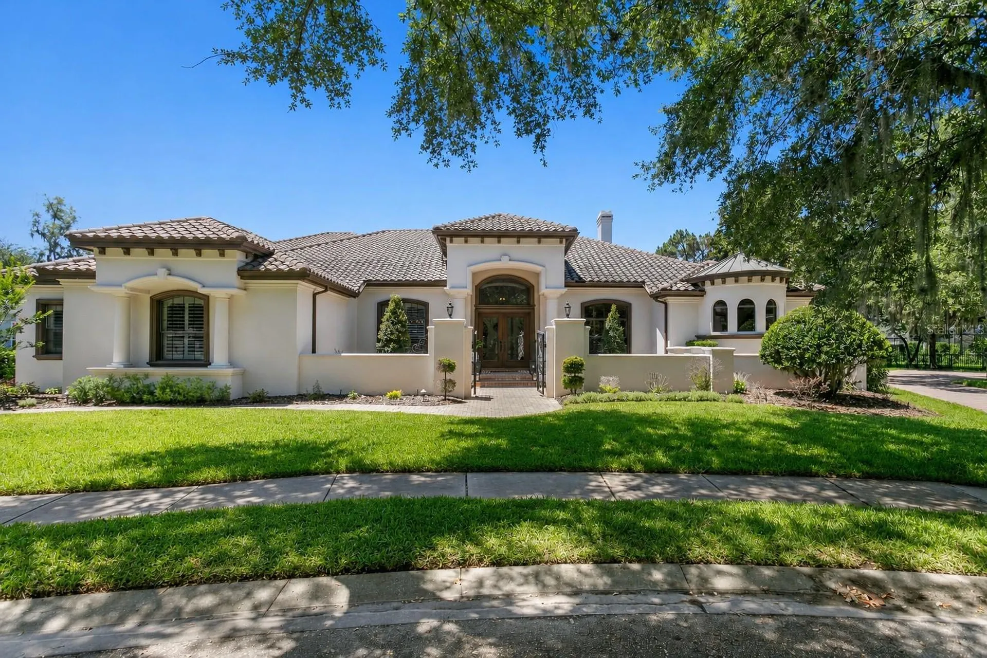 16303 Dunlindale Drive Lithia FL 33547