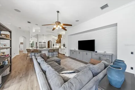 16303 Dunlindale Drive Lithia FL 33547