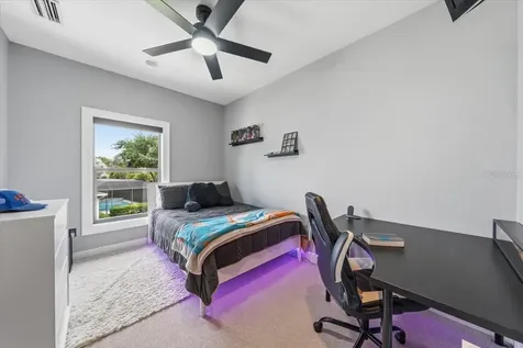 16303 Dunlindale Drive Lithia FL 33547