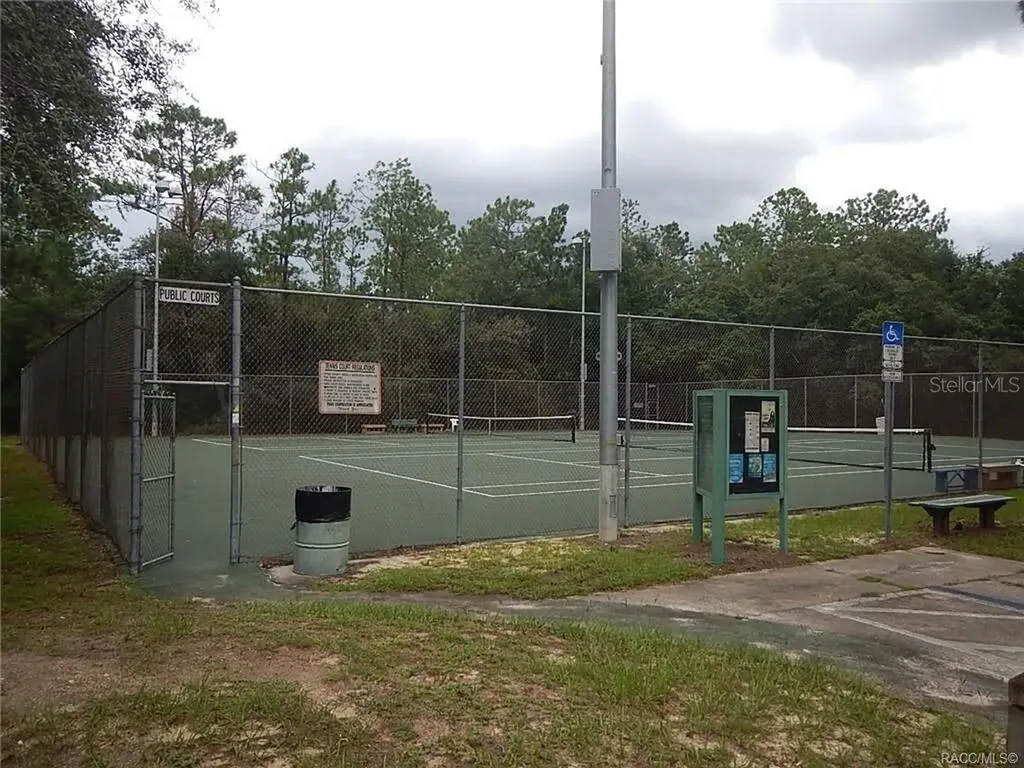 8791 N Folland Drive Dunnellon FL 34433