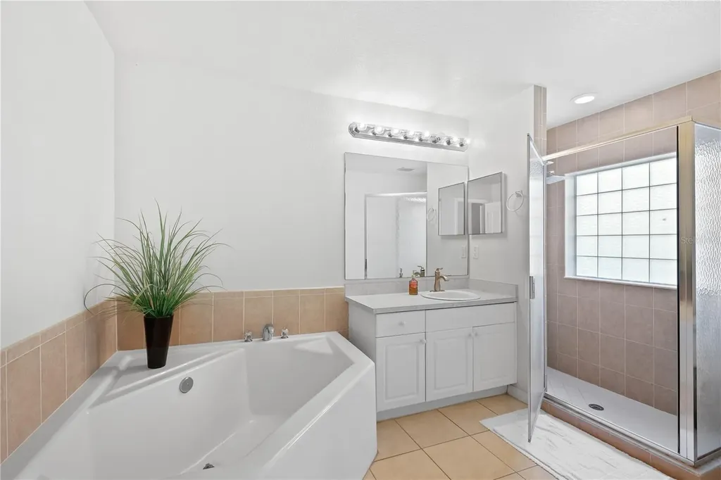 1801 NW 5th Place Cape Coral FL 33993