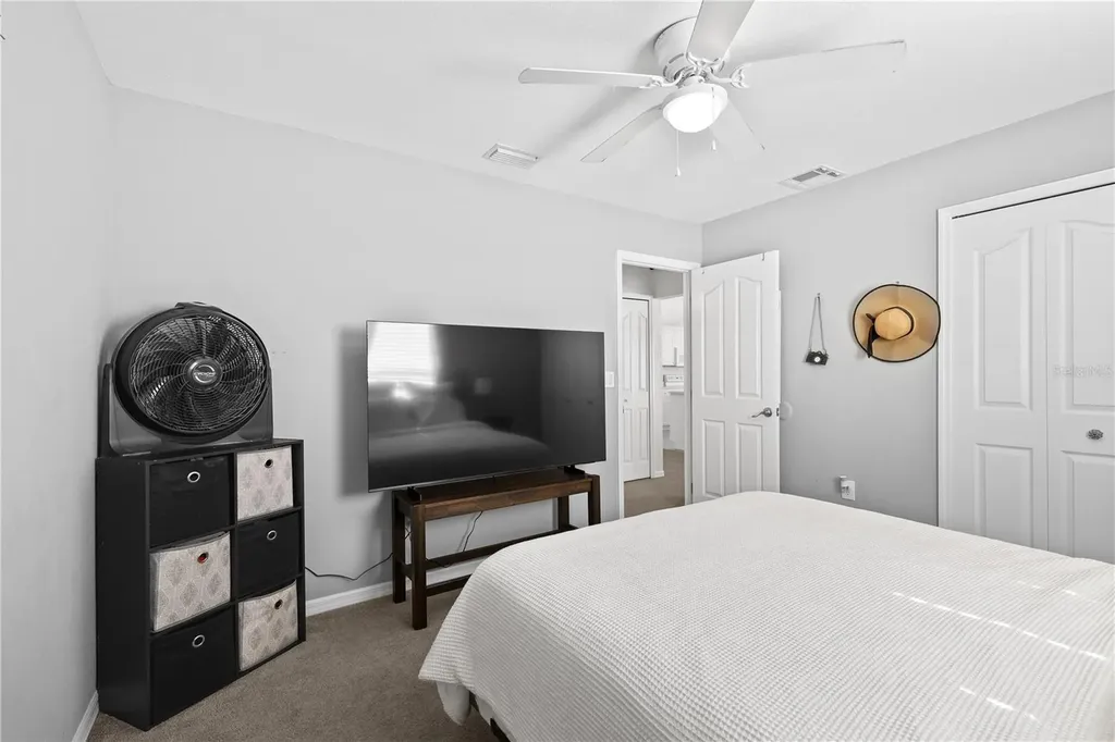 1801 NW 5th Place Cape Coral FL 33993