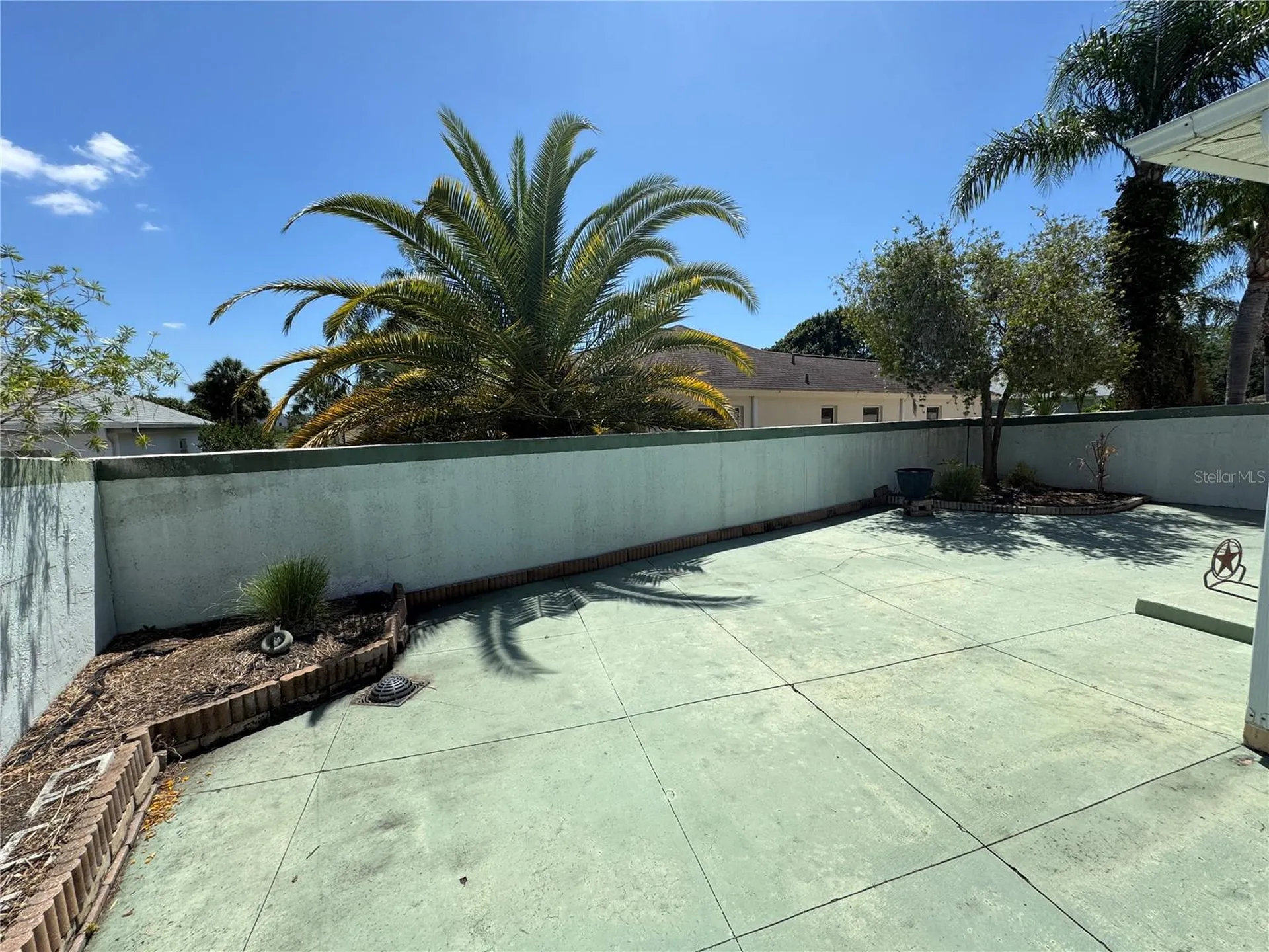 1688 Garcia Court Lady Lake FL 32159