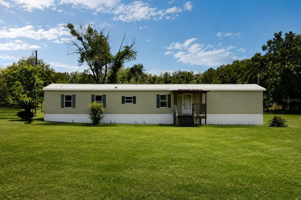 21313 NW 56th Place Newberry FL 32669